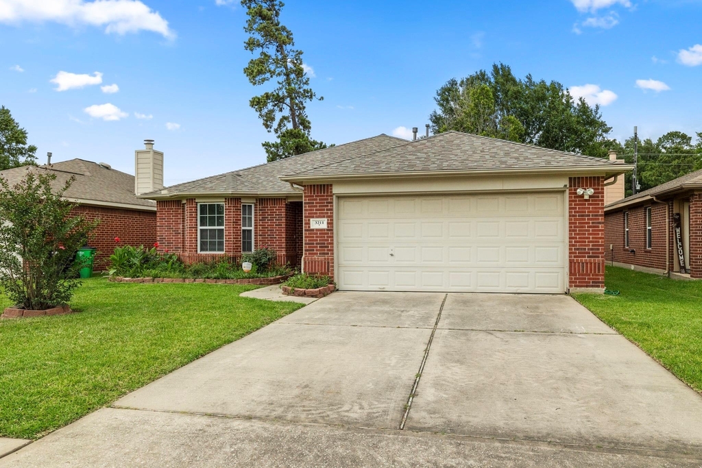 3211 Falcon Trail Drive - Photo 1