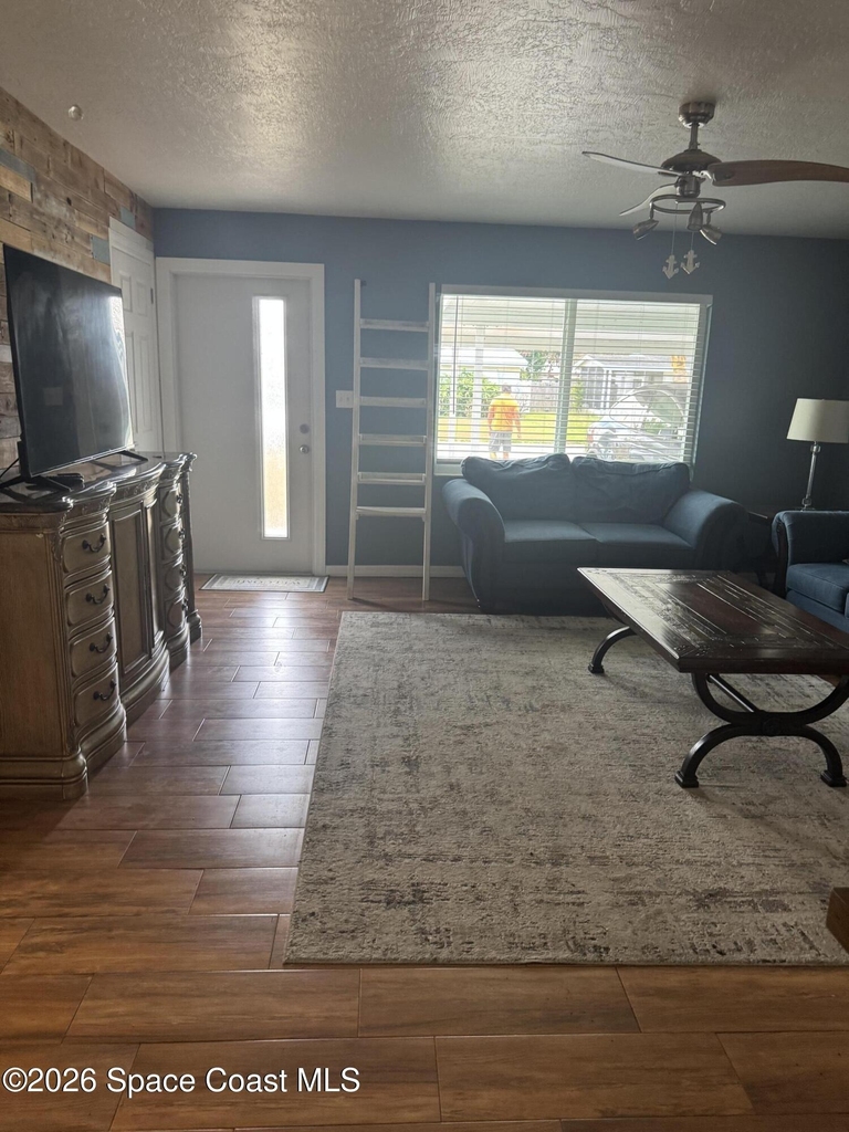 4281 Yorkshire Drive - Photo 4