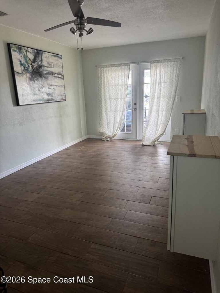 4281 Yorkshire Drive - Photo 11