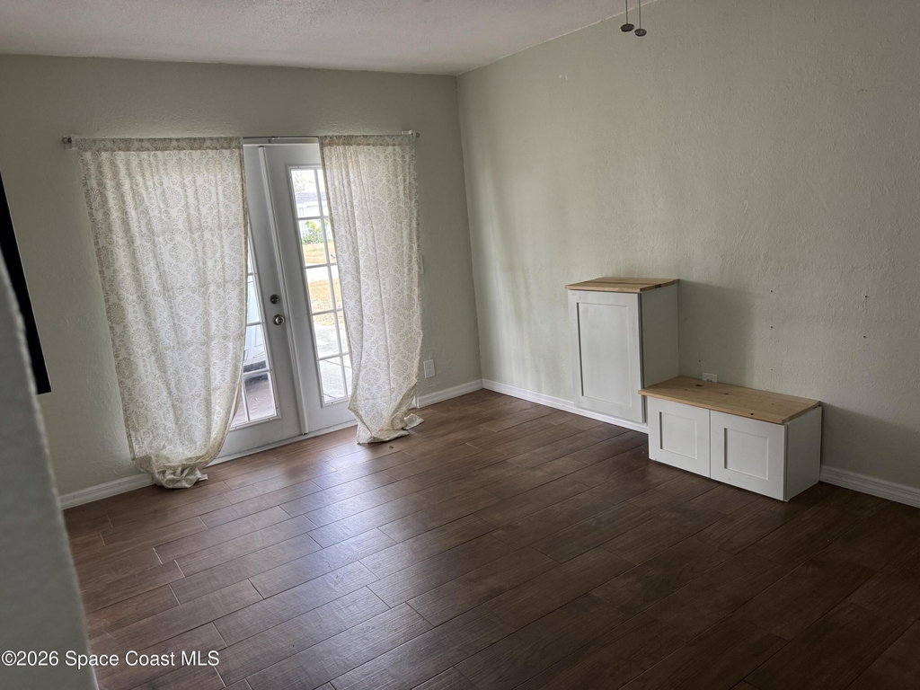 4281 Yorkshire Drive - Photo 12