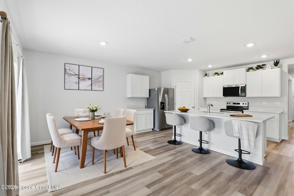 673 Bremerhaven Street Nw - Photo 4