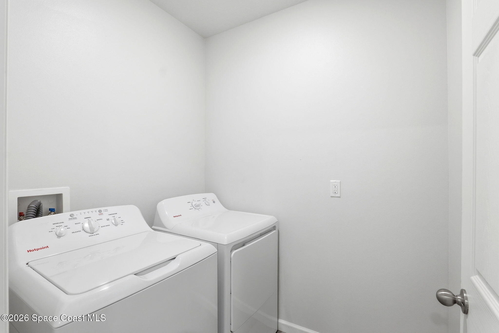 673 Bremerhaven Street Nw - Photo 25
