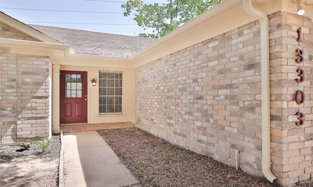 13303 Hampton Falls Drive - Photo 4