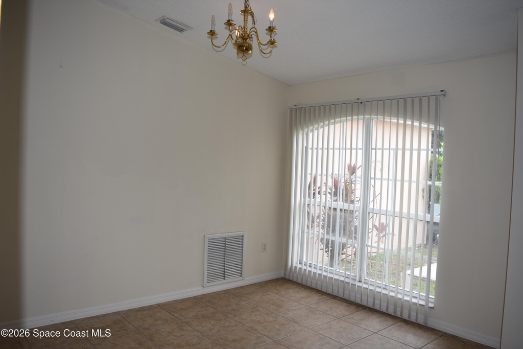 334 Bordeaux Avenue Ne - Photo 5