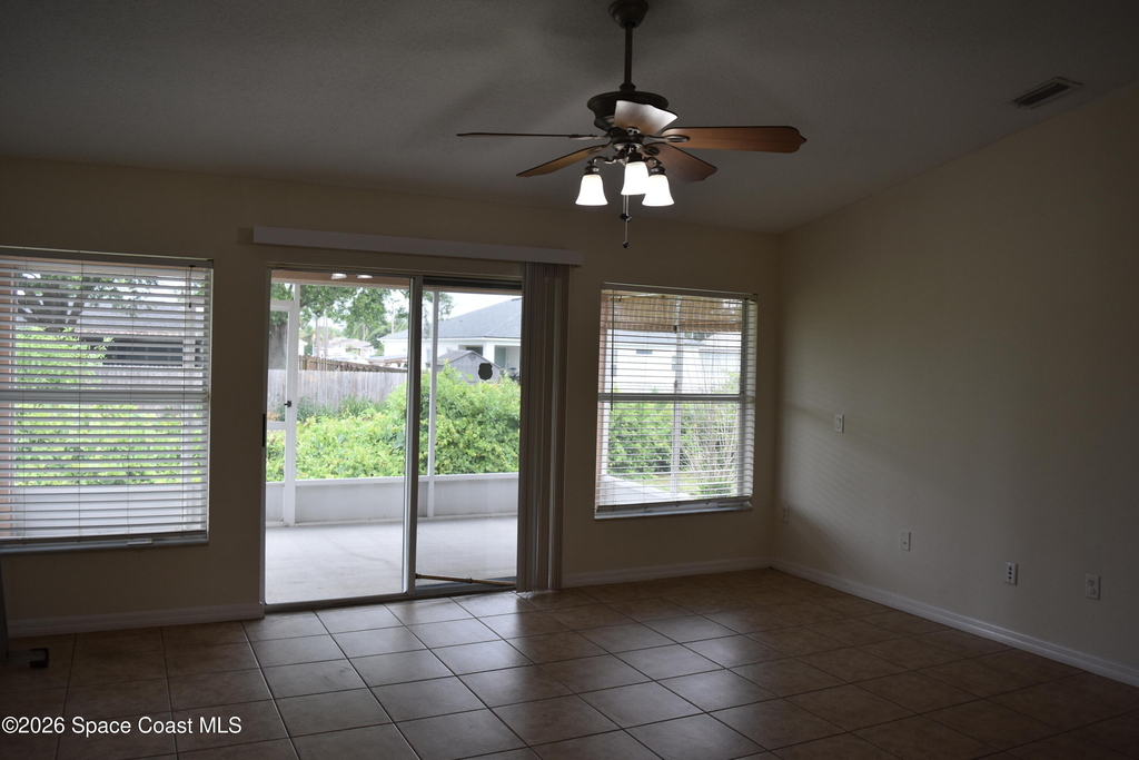 334 Bordeaux Avenue Ne - Photo 10