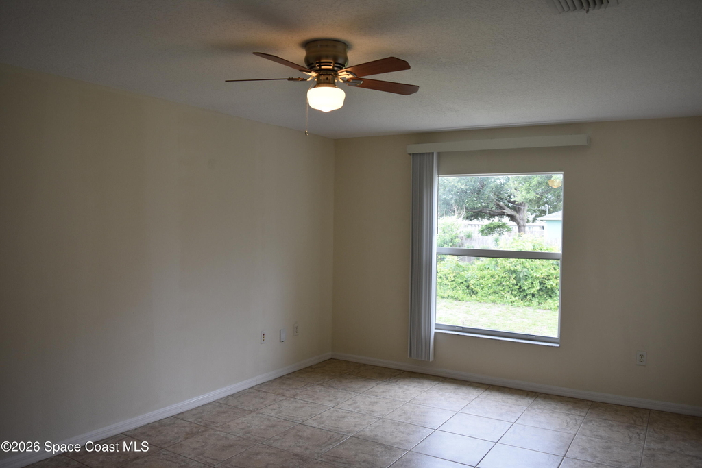334 Bordeaux Avenue Ne - Photo 16