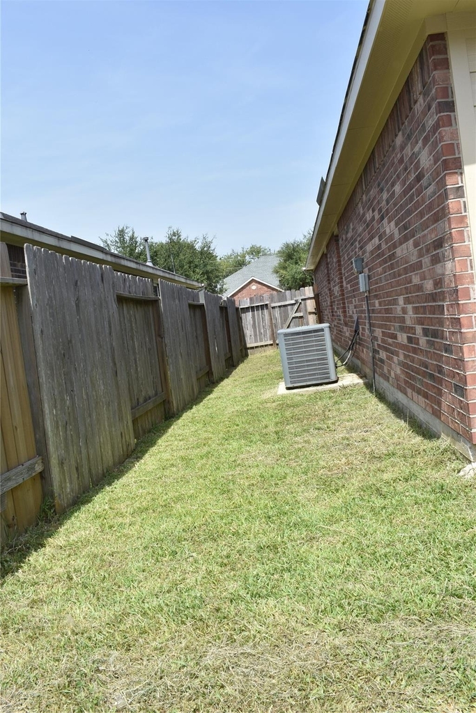 20206 Sweet Magnolia Place - Photo 33