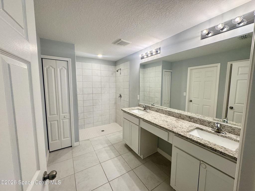549 Como Avenue Ne - Photo 11