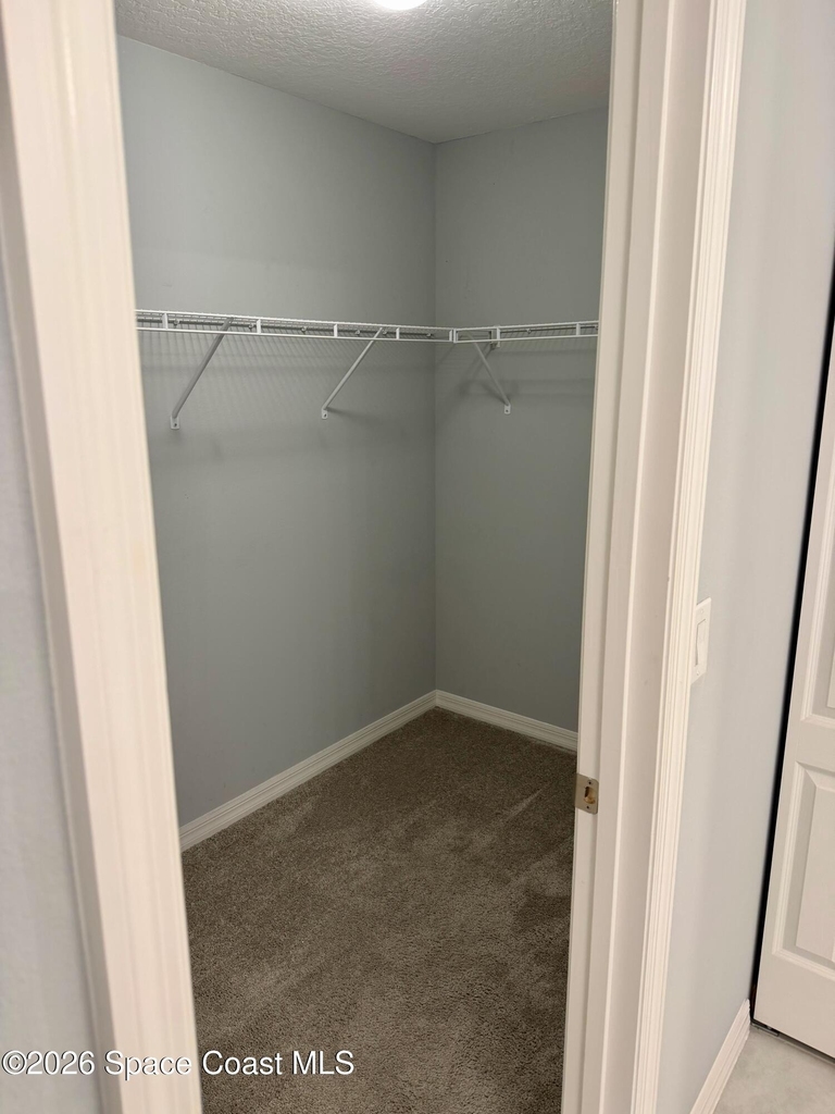 549 Como Avenue Ne - Photo 1