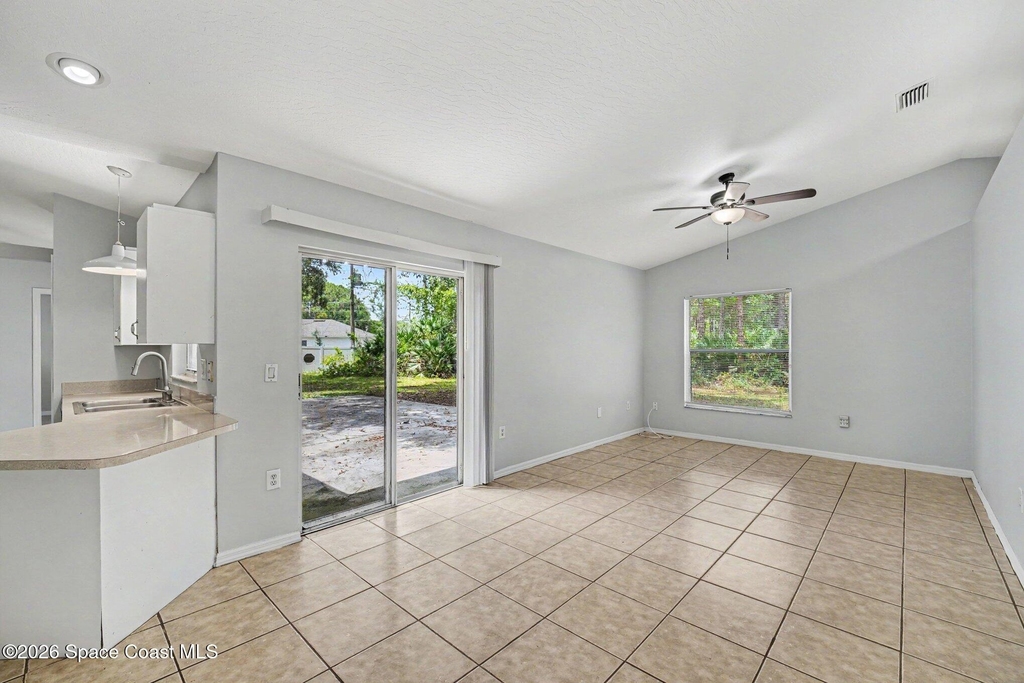 1699 Givens Court Nw - Photo 5