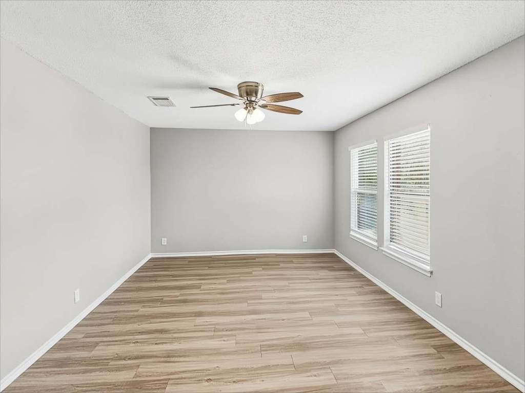 1405 Comfort Street - Photo 19