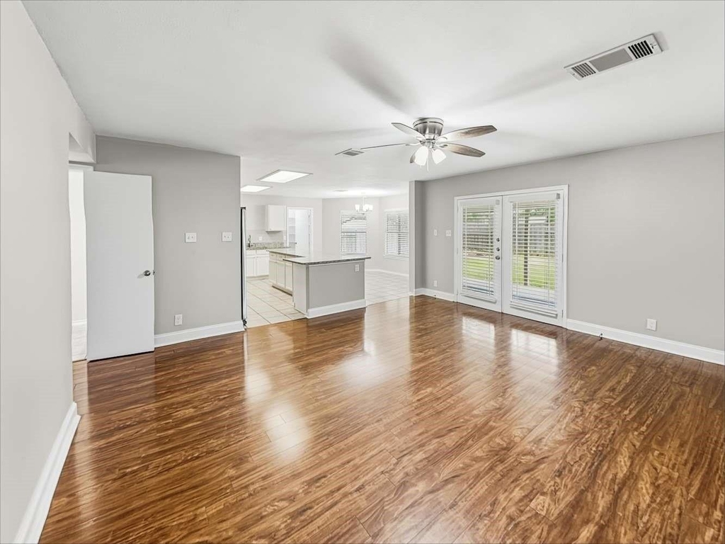1405 Comfort Street - Photo 6