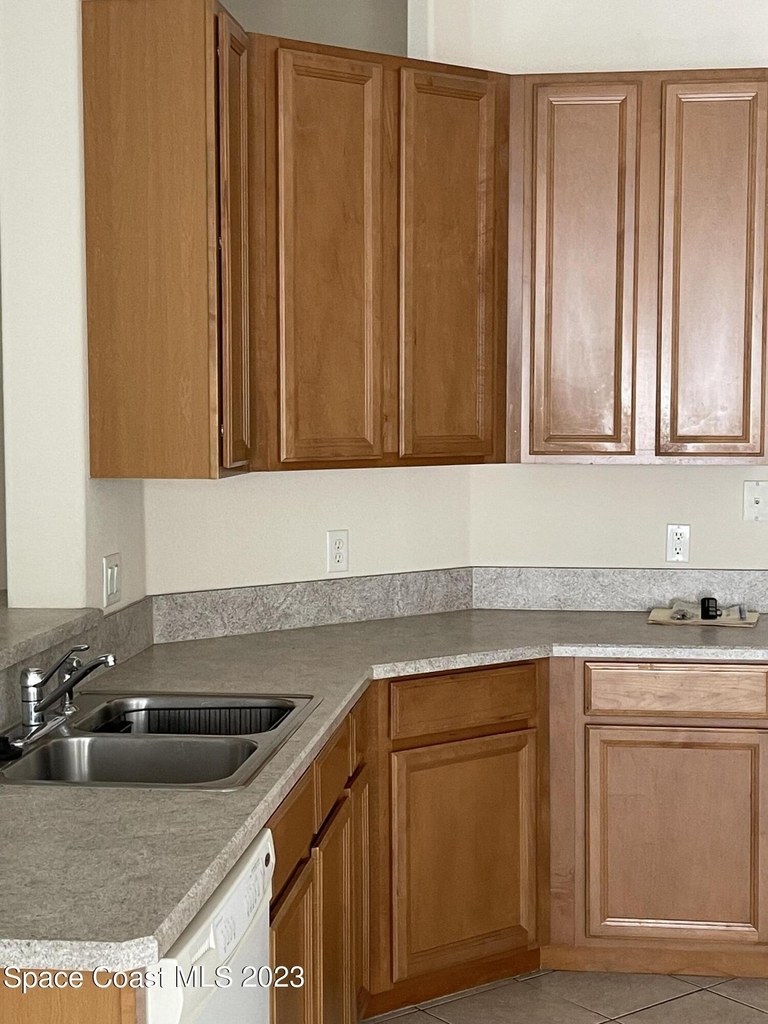 2362 Glasbern Circle - Photo 4