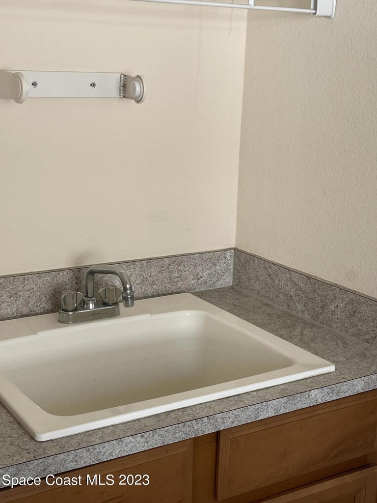 2362 Glasbern Circle - Photo 32