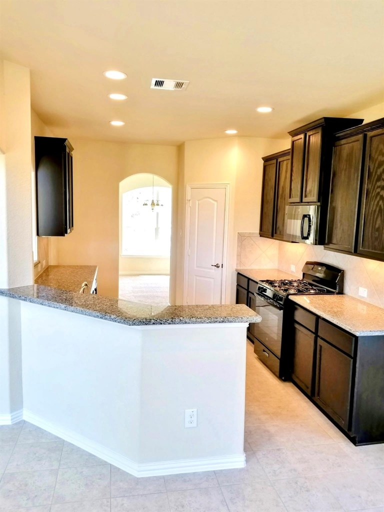 2534 Pines Pointe Dr - Photo 7