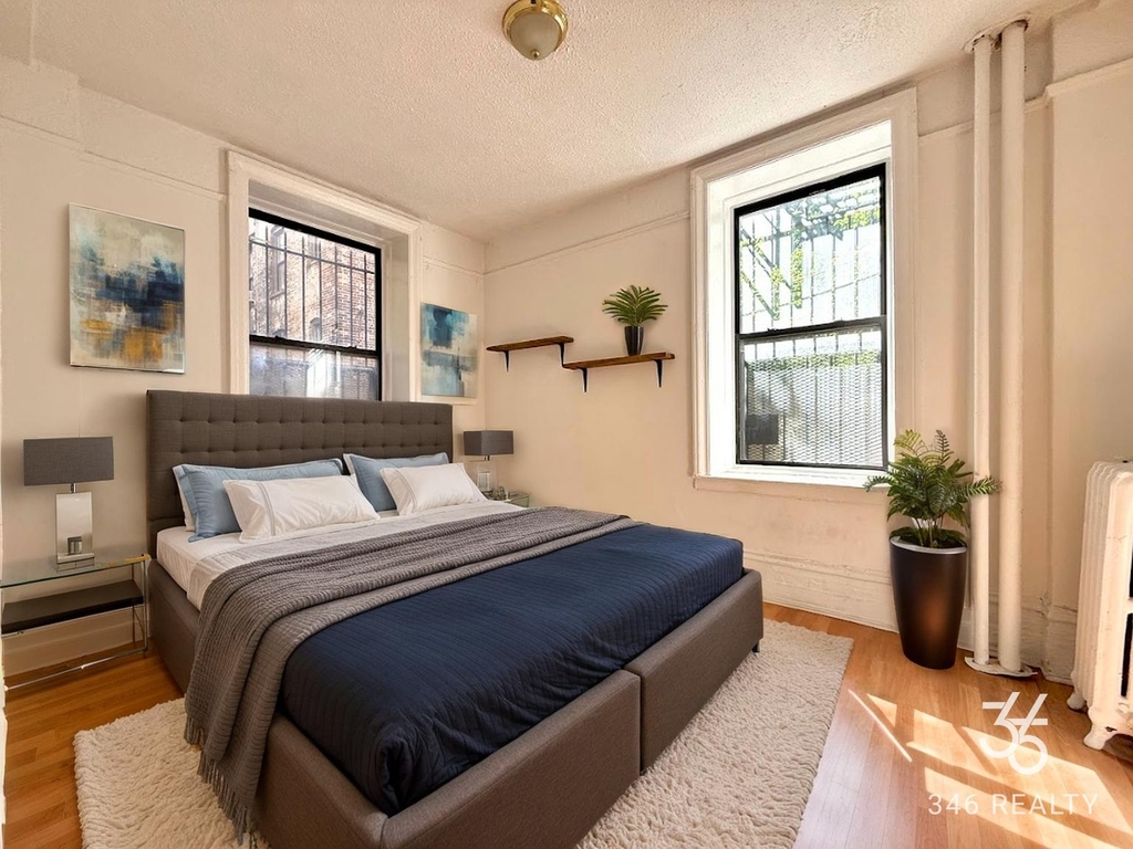 555 Edgecombe Avenue - Photo 2