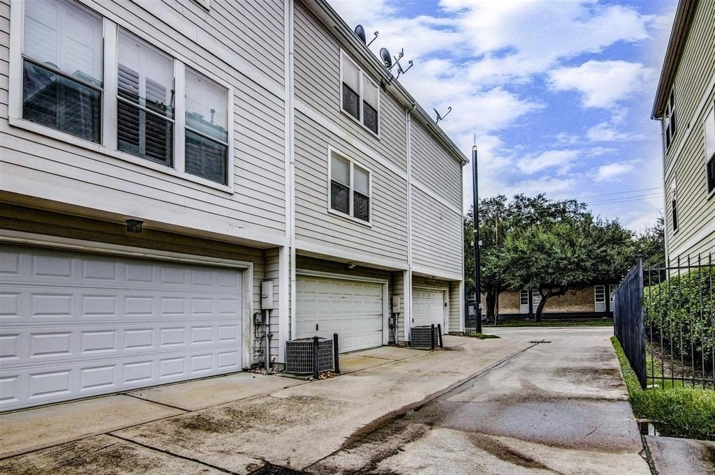 1720 Elgin Street - Photo 21