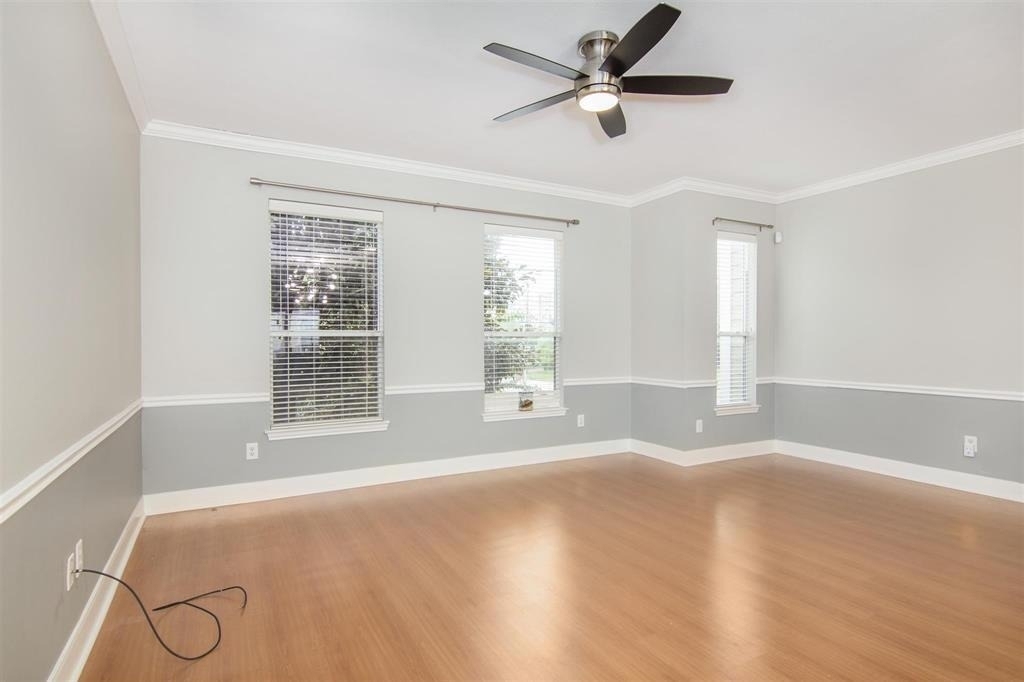 1720 Elgin Street - Photo 9