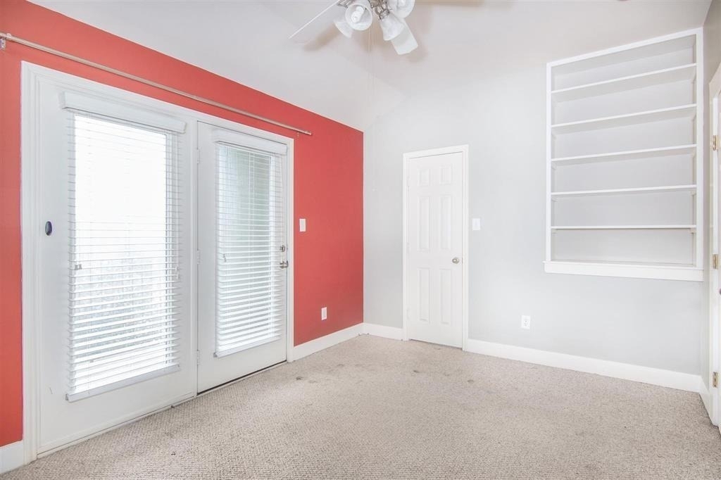 1720 Elgin Street - Photo 18