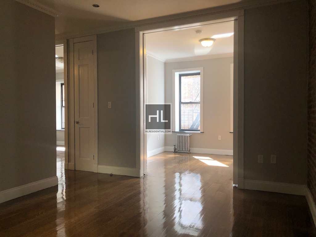 E 100th St. - Photo 2