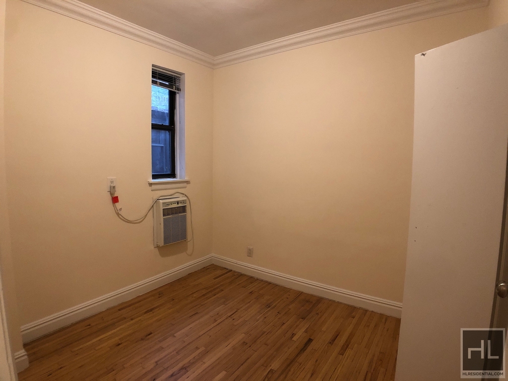 East 83 Street - Photo 3
