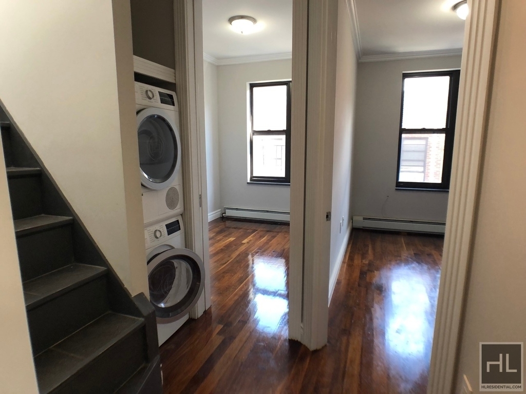 Ridge Street - Photo 2