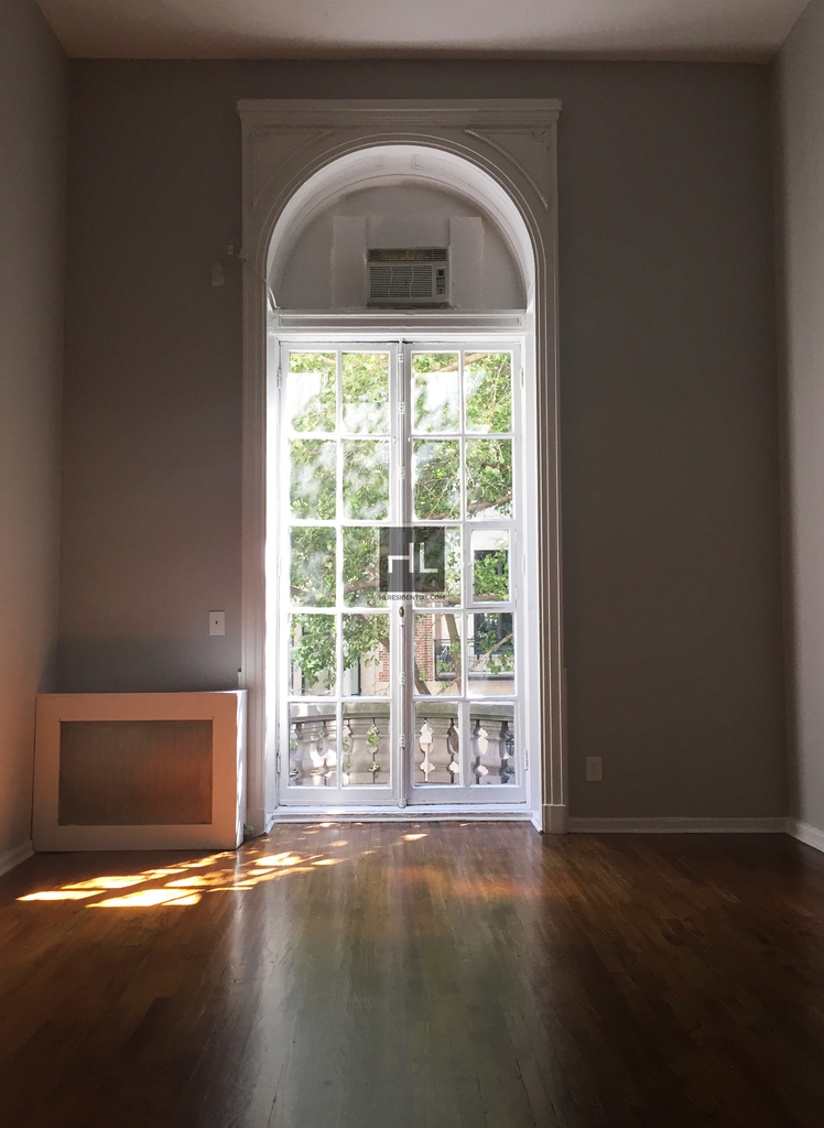 E 75th St. - Photo 4