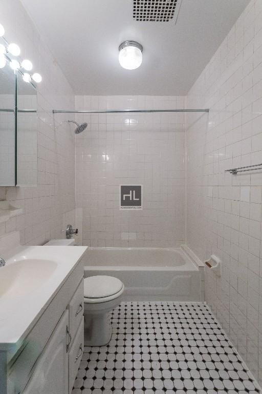 E 75th St. - Photo 3