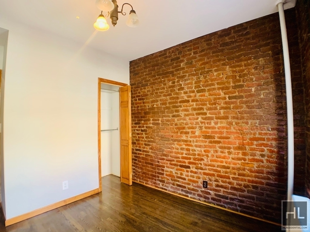 E 13th St. - Photo 5