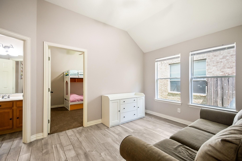 11302 N Creekwood Hills Lane - Photo 12