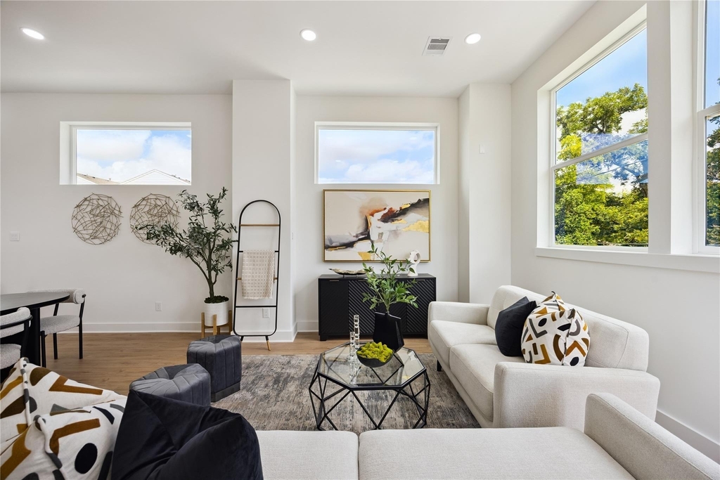 835 Rachel Street - Photo 11