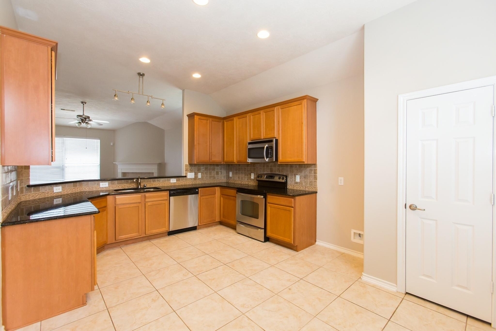 10206 N Pine Ivy Lane - Photo 5