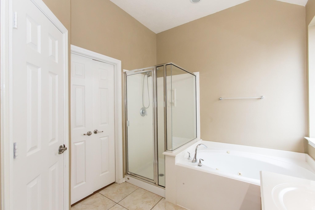 10206 N Pine Ivy Lane - Photo 9