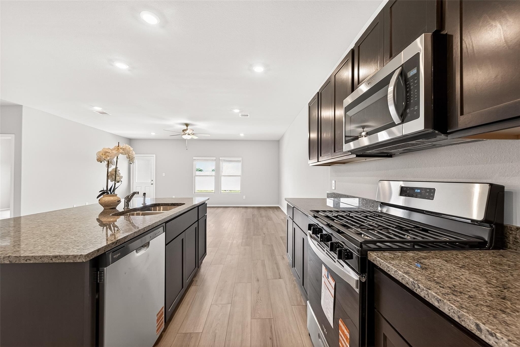 5330 Buffalo Grass Lane - Photo 14