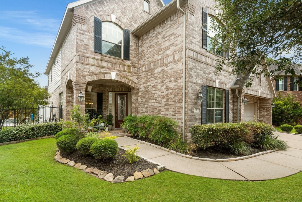 11 Pintuck Place - Photo 2