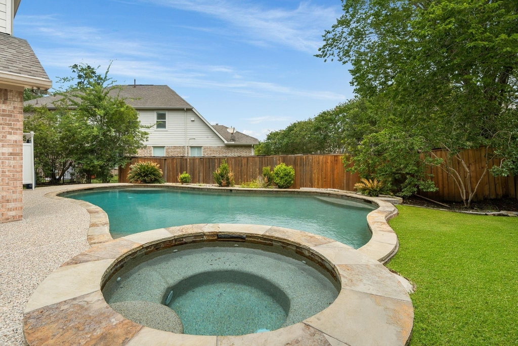 11 Pintuck Place - Photo 30