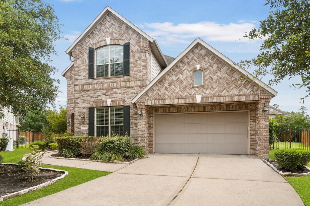 11 Pintuck Place - Photo 0
