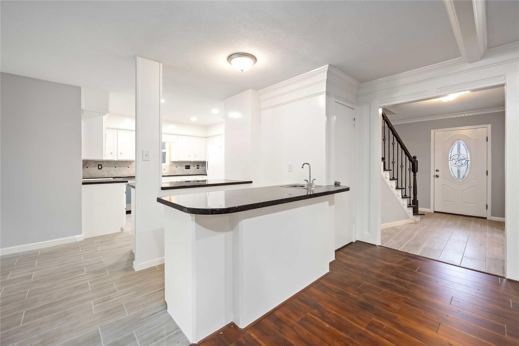 3823 Fernglade Dr - Photo 6
