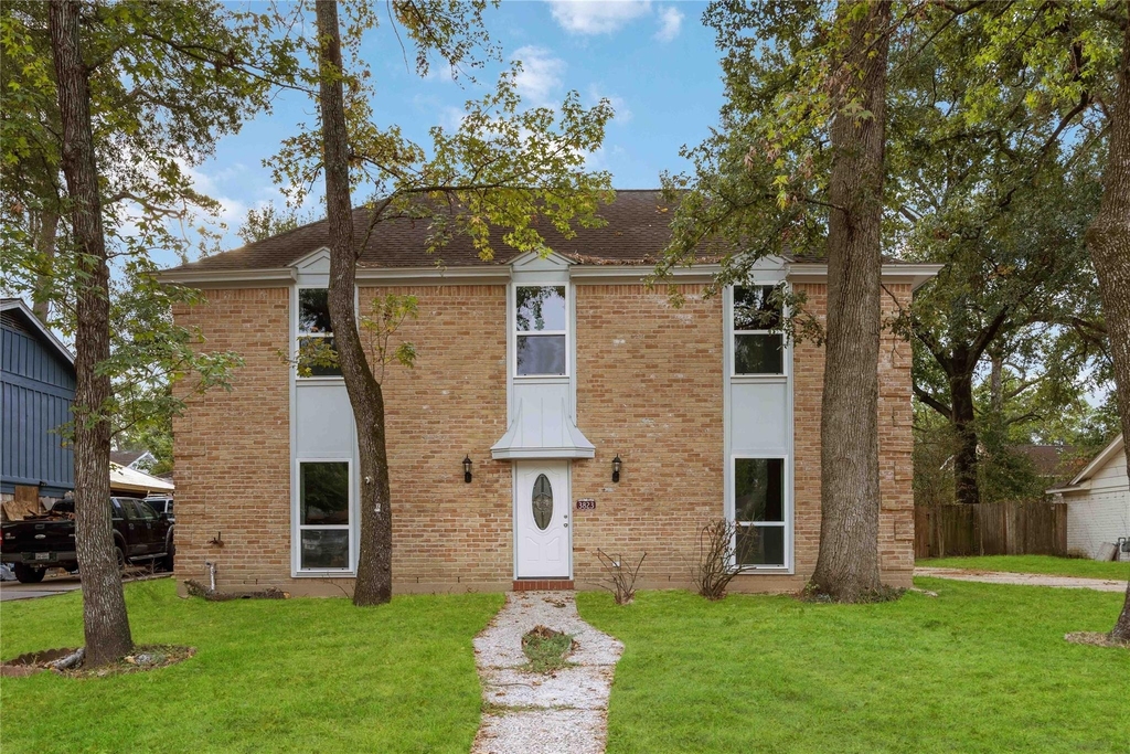 3823 Fernglade Dr - Photo 0
