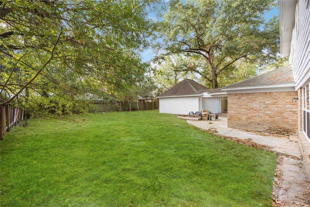 3823 Fernglade Dr - Photo 26