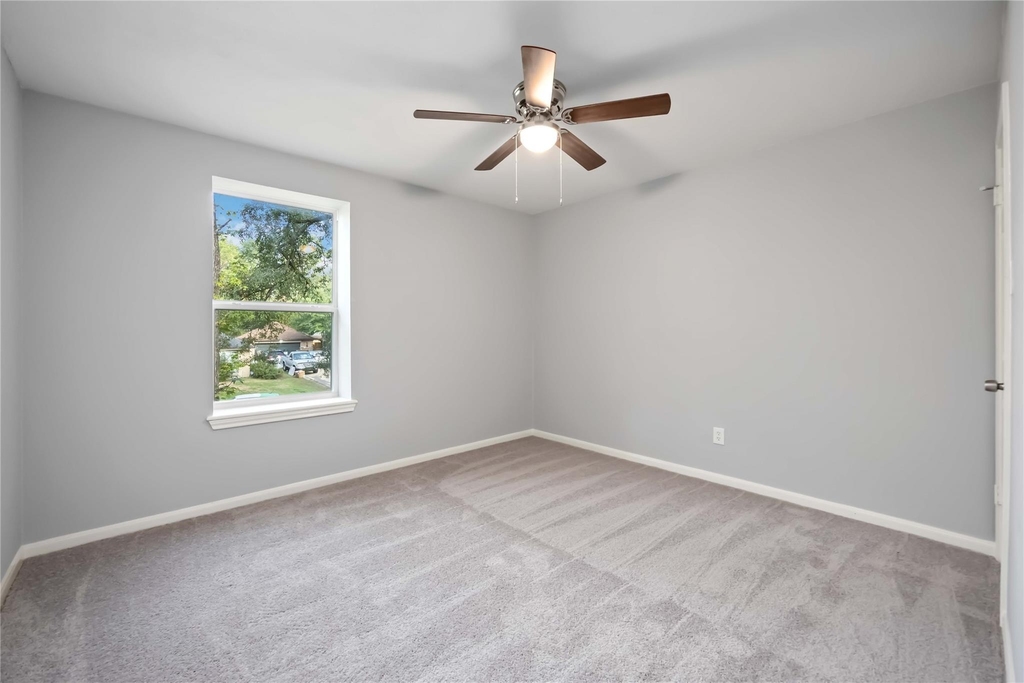 3823 Fernglade Dr - Photo 20