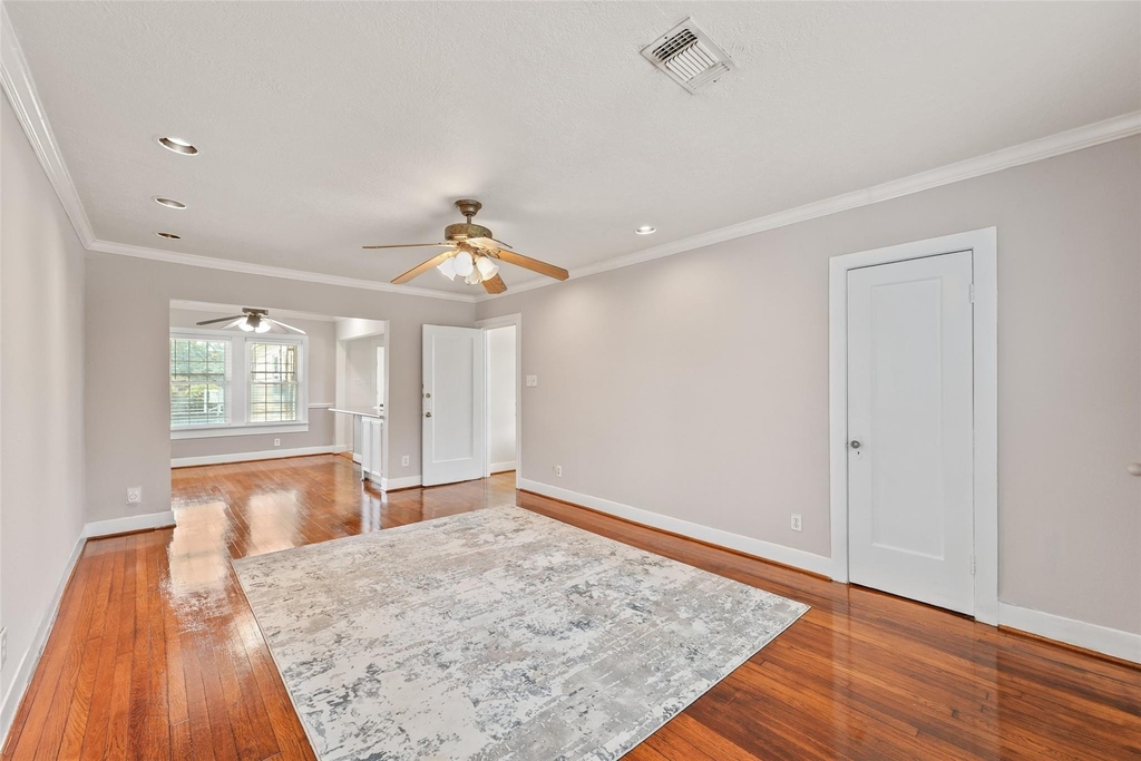 1637 Castle Court - Photo 4