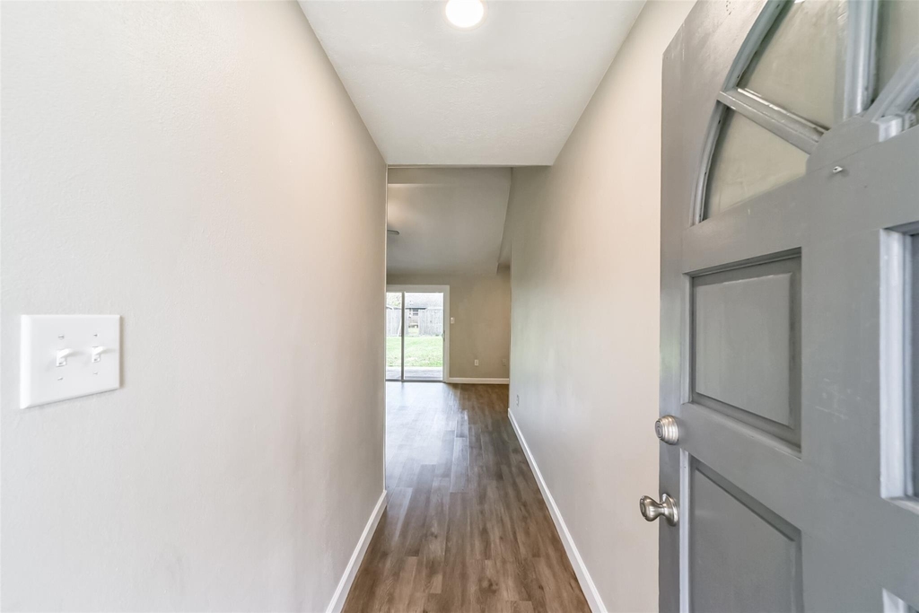 504 Avondale Lane - Photo 1
