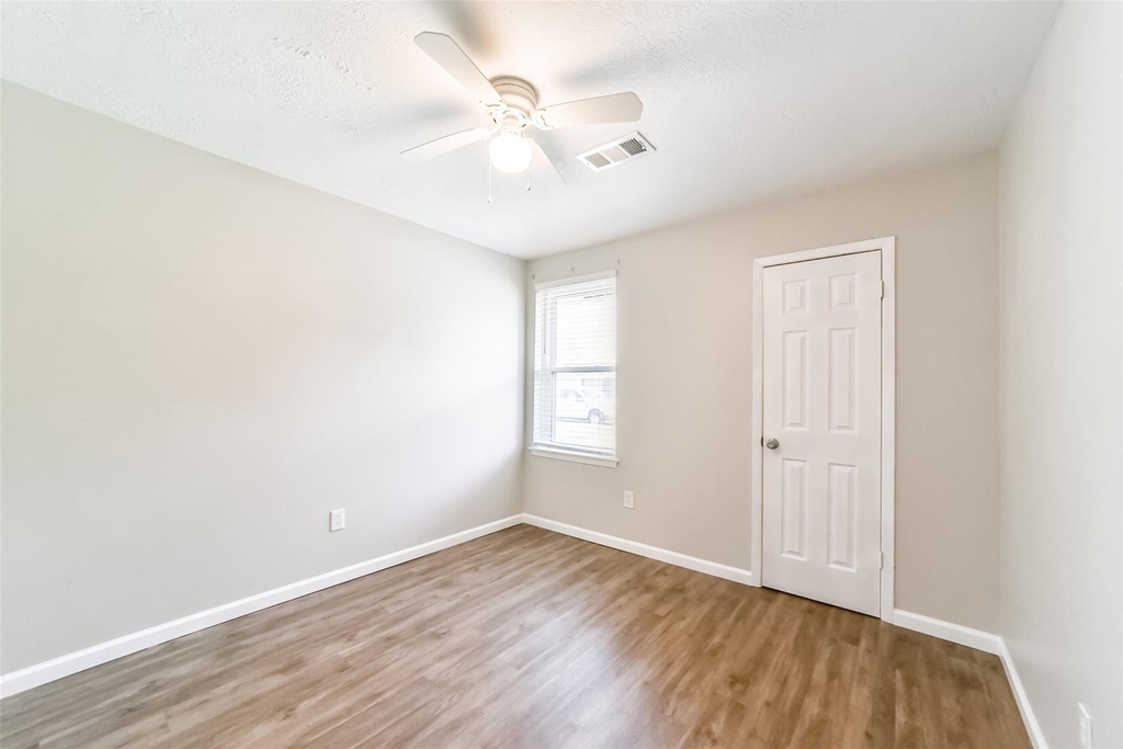 504 Avondale Lane - Photo 11