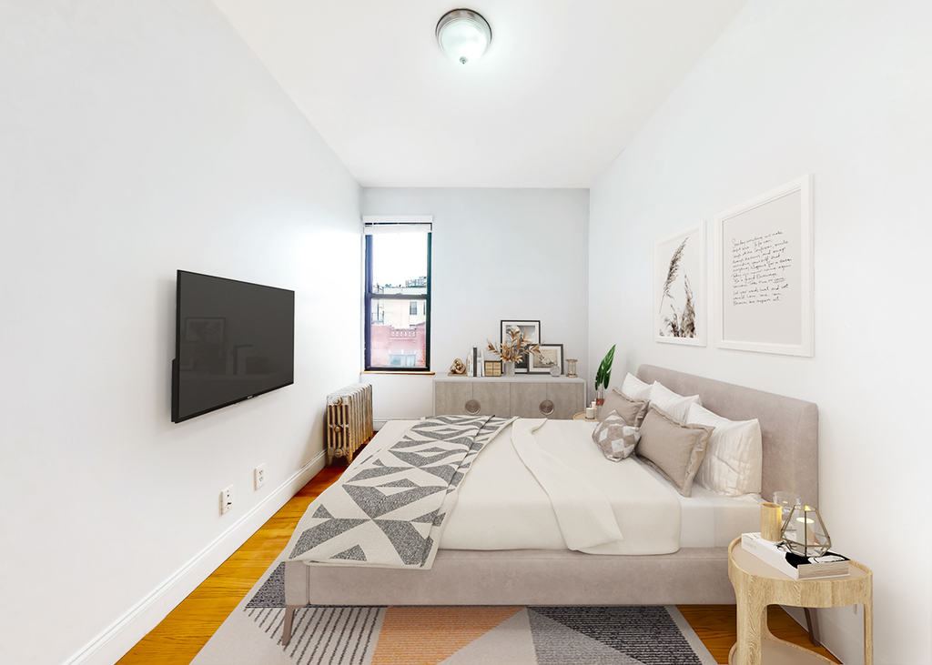 31-15 32nd Street - Photo 1