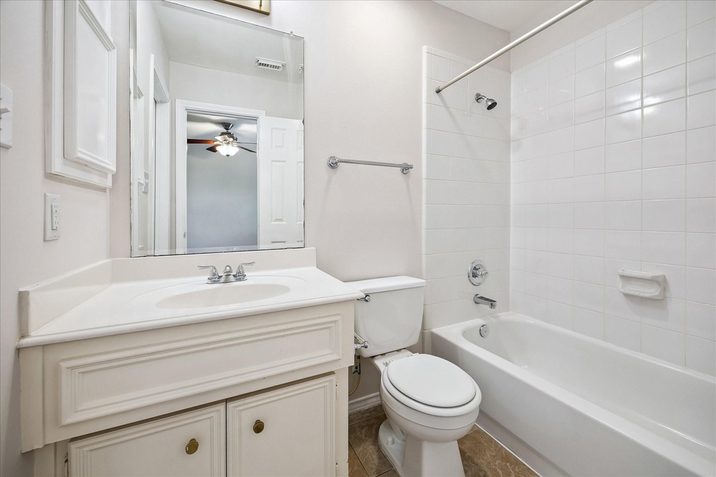 1800 W Webster Street - Photo 17