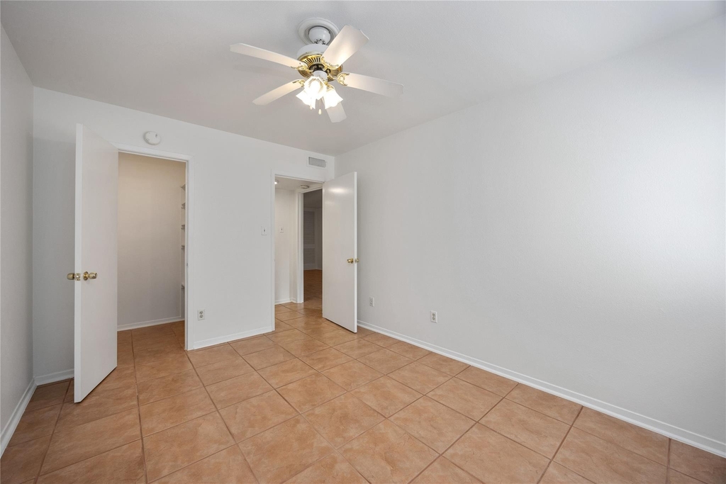 3131 Cummins Street - Photo 15