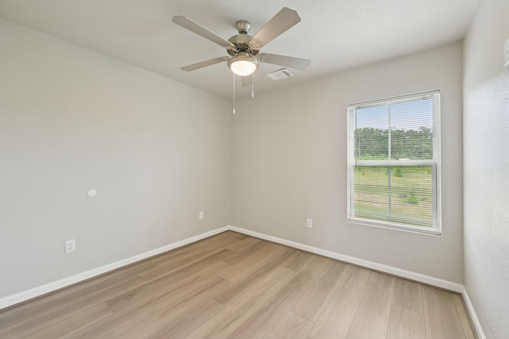 270 Plez Morgan Drive - Photo 21
