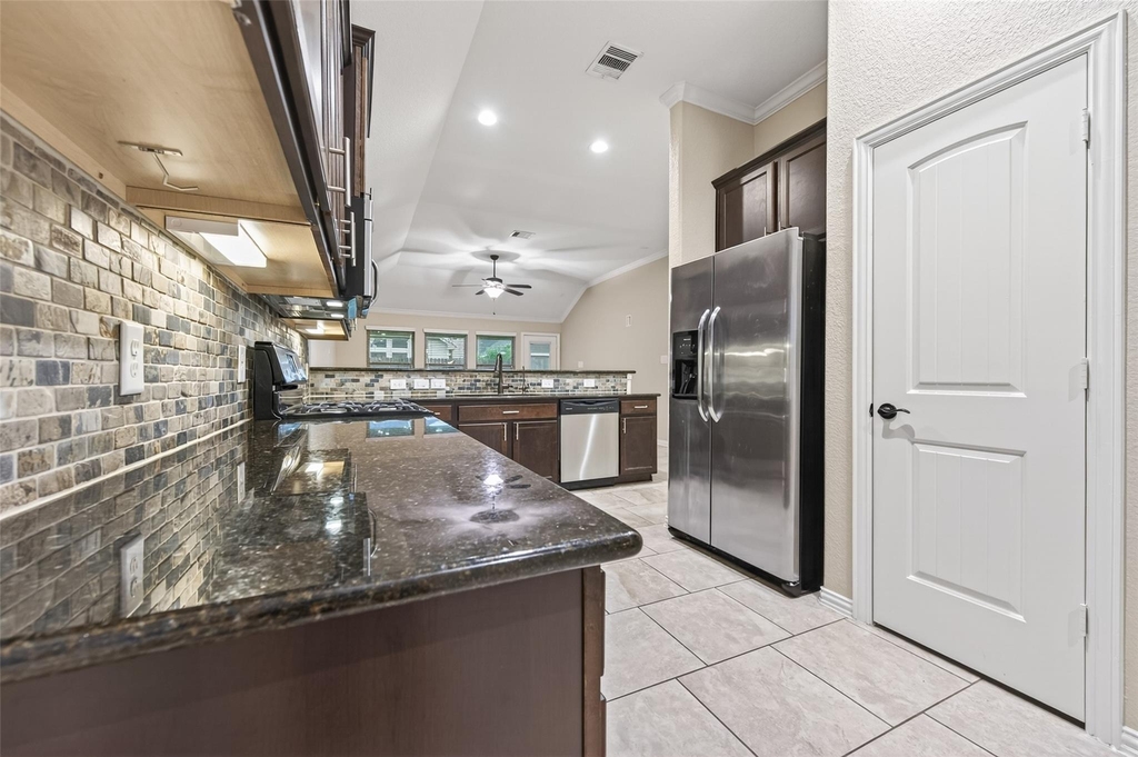 20731 Calloway Crest Court - Photo 12