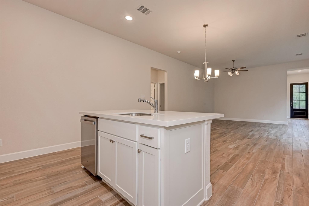 308 Mullins Court - Photo 17